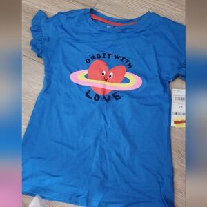Epic Threads Blue Graphic Tee with Red Heart and Multicolor Orbit Girls 4t New